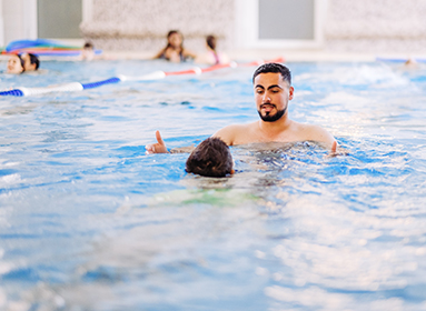 Schwimmtrainer Fahed Shikh Alshabab