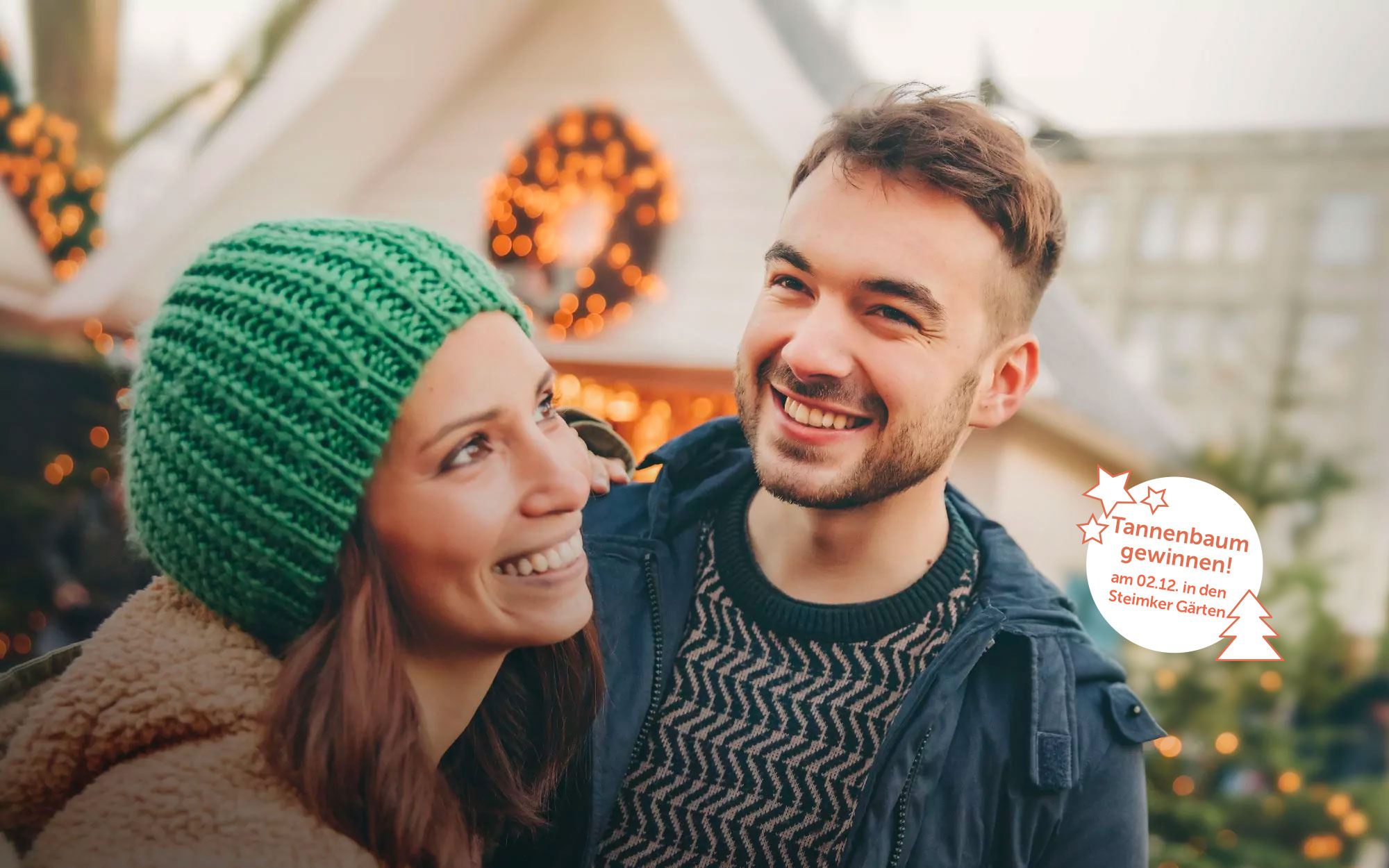 Pärchen auf Weihnachtsmarkt