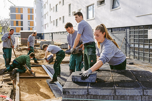 VWI-Azubis bei der Arbeit